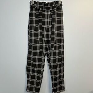 H&M Divided Plaid Paper bag pants